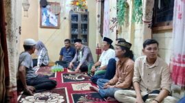 Wakil Bupati Tanjab Barat H Hairan, SH Takziah ke Rumah Duka. FOTO : LT