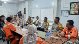 Kapolres Tanjab Barat AKBP Agung Basuki, SIK, MM didampingi Wakapolres Kompol Jan Manto Hasiholan, SH, SIK, MH dan PJU saat tatap muka dengan Pihak Jadestone Energy. FOTO : LT