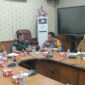 Dandim 0419/Tanjab Letkol Arm Dwi Sutaryo saat Hadir di Rapat Siaga Darurat Karhutla Tanjab Timur. FOTO : Pendim 0419/Tanjab