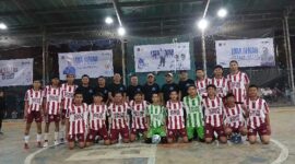 Bupati Anwar Sadat bersama Ketua ASKB PSSI, KONI, AFKAB dan Perwakilan Disparpora serta Pemain Futsal.