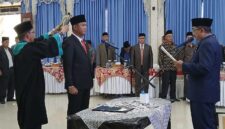 Bupati H Anwar Sadat lantik Hermansyah Jabat Sekda Tanjab Barat