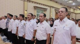 dr H Mhd Fery Kusnadi, Sp. OG saat menghadiri Deklarasi ASN dan Kepala Desa dalam pilkada 2024 (Dok Prokopim)