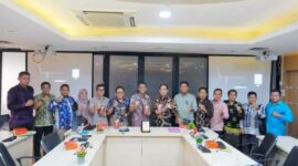 Foto bersama usai kegiatan Audiensi (Dok Prokopim)