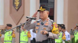 Kapolres Tanjab Barat AKBP Agung Basuki, S. I. K., M. M pimpin Apel pergeseran pasukan pengamanan Pilkada Serntak 2024 di Tanjung Jabung Barat (Dok Humas)