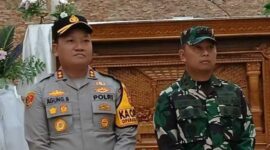 Kapolres Tanjab Barat AKBP Agung Basuki, S. I. K., M. M bersama Dandim 0419/Tanjab Letkol Arm Dwi Sutaryo, S. E.  M. Han (Dok LT)