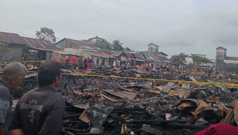 Kondisi puing-puing Rumah Pasca kebakaran di Desa Sungai Itik, Kecamatan Sadu, Tanjab Timur (Dok Ist)