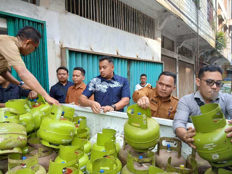 Puluhan Tabung Gas Elpiji 3 Kilogram diamankan dari Pangkalan Primkoppabri (Dok LT)