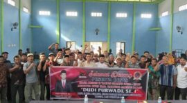 Dudi Purwadi bersama peserta reses (Humas)