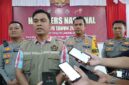 Ketua PWI Tanjab Barat Hengky Firmanysah bersama Kapolres AKBP Agung Basuki, Wakapolres Kompon Johan Christy Silaen dan Kasi Humas Ipda Ucen (Dok LT)