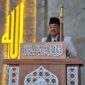 Bupati Tanjab Barat Drs H Anwar Sadat, M. Ag perdana Khotib di Masjid Al Anwar (Ist)