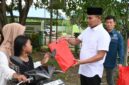 Kakanwil Imigrasi Provinsi Jambi Bagikan Takjil kepada Masyarakat (dok Imigrasi)