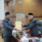 Hamdani, S. E terima nota pengantar LKPJ Bupati Tanjab Barat Drs H Anwar Sadat, M. Ag (Ist)