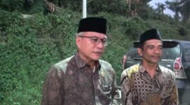 Ketua DPRD Muaro Jambi Aidi Hatta bersama Kades Talang Belido Fadli (Ist)