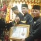 Dukung Pelestarian Adat, Danrem 042/Gapu Dikukuhkan Sebagai Pembina Lembaga Adat Melayu Provinsi Jambi  (Penrem)