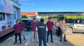 Petugas Imigrasi Laksamakam Apel sebelum giat Pengawasan TKA (Tikim)