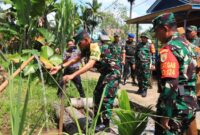 Letnan Jenderal TNI Muhammad Zamroni Ketua Tim Wasev Cek Kualitas Air Sumur Bor Sasaran Fisik Program Unggulan Kasad TMMD Ke-124 Kodim 0419/Tanjab (Pentjb)
