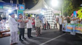 Bersama Unsur Forkopimda, Bupati Anwar Sadat Lepas Peserta Festival Pawai Takbiran 1446 Hijriyah (Pro/Pct)