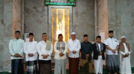 Bupati Anwar Sadat Foto bersama unsur forkopimda usai Salat Idul Adha (LT)