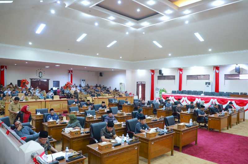 Rapat Paripurna DPRD Kabupaten Tanjung Jabung Barat (Ist)