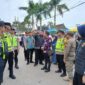 Personel Polres, Satpol-PP Tanjab Barat saat melakukan pengamanan (Ist)