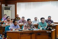 Wabup Katamso Saat Audiensi Dengan Kementerian Kehutanan (pro)