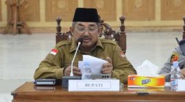 Bupati Tanjab Barat Drs H Anwar Sadat, M. Ag (pro)