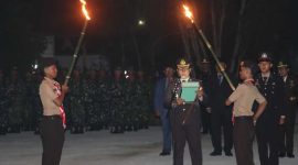 Kapolres Tanjab Barat Pimpin Apel Kehormatan Malam Renungan Suci Peringati HUT ke-80 RI (hms)
