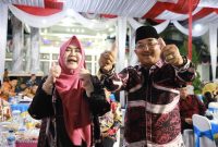 Bupati Anwar Sadat Bersama Ketua TP-PKK Hj Fadhilah Sadat (pro)