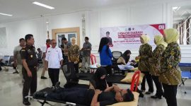 Kajari Tanjab Barat Radot Parulian Bersama PMI dan Pengurus IAD Tinjau Giat Donor Darah (hms)