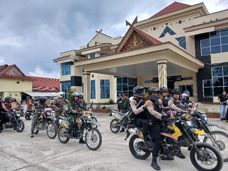 Tim Gabungan Saat Patroli di Gedung DPRD Tanjung Jabung Barat (ist)