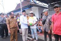 Didampingi Kadis Perakim Syafrun, Bupati Anwar Sadat (pro)