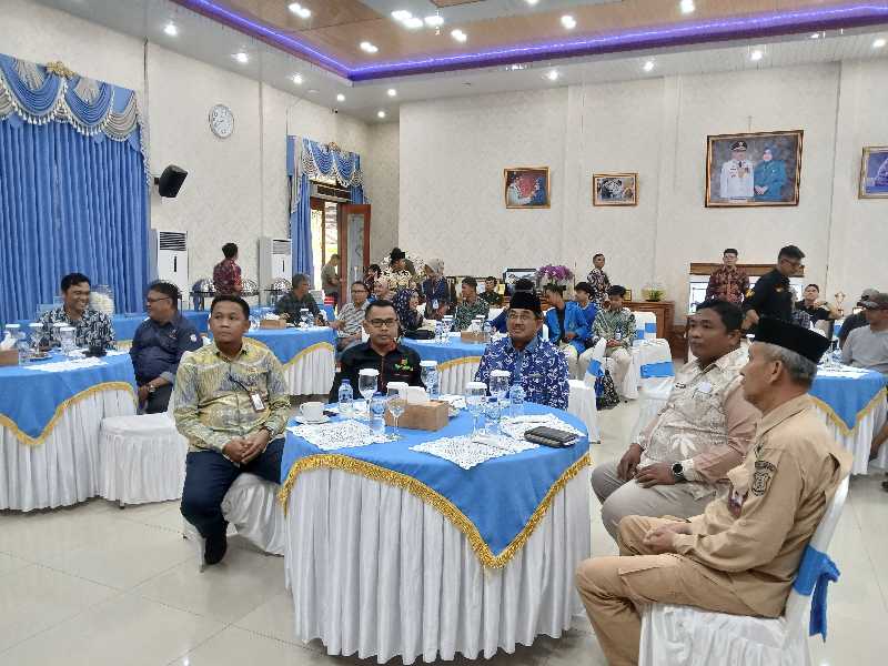 Bupati Anwar Sadat, Sekda, Asisten III Bersama Wartawan Saat Coffee Morning (ist)