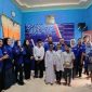 Ketua DPC Partai Demokrat Tanjab Barat Jamal Darmawan Sie, bersama Anggota DPRD Wildawati dan Pengurus bersama Anak Yang Akan Dilanjutkan Pendidikannya (ist)