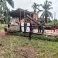 Prajutit TNI AD Kodim 0419/Tanjab saat melakukan bedah rumah (pentjb)