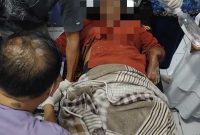 Salah Seorang Korban Saat Mendapatkan Perawatan Dari Petugas Medis (hms)
