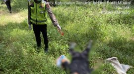 Anggota Kepolisian Sektor Merlung Saat Melakukan Identifikasi (hms)