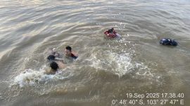 Tim SAR Evakuasi Korban Tenggelam di Perairan Sungai Pengabuan (Humas)