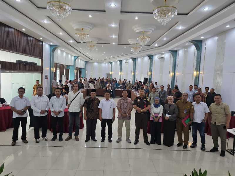 Narasumber dan Peserta Yang Mengikuti FGD Reforma Agraria Jambi (hms)
