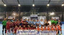 Bupati Anwar Sadat Bersama Ketua ASKAB, AFKAB, Plt Dinas Parpora, Ketua KONI dan Kapolsek Tungkal Ilir Bersama Pemain Partai Final (ist)