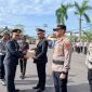 Kapolres Tanjab Barat AKBP Agung Basuki, S. I. K., M. M Berikan Piagam Penghargaan Kepasa Personel Berprestasi (ist)