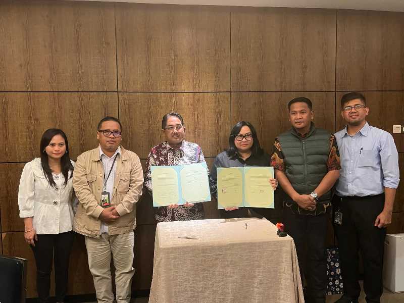 Bupati Tanjab Barat Anwar Sadat dan Jajaran Bersama Pihak PetroChina (pro)