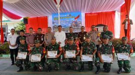 Dandim 0419/Tanjab Letkol Arm Dwi Sutaryo Bersama Wabup Katamso Unsur Forkopimda Tanjab Barat dan Tanjab Timur serta Babinsa Penerima Penghargaan (ist)