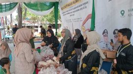 Transaksi Jual Beli di Gerakan Pangan Murah Dinas Ketahanan Pangan Tanjab Barat.