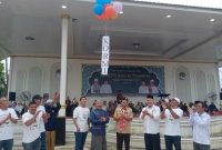 Bupati Tanjab Barat Anwar Sadat, Bersama Sekretaris KORMI dan Pengurus Serta Wakil Pengasuh Ponpes Al-Baqiyatush Shalihat (hms)