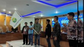 Sekda Hermansyah Terima Bendera Pataka PBSI (tangkapan layar)