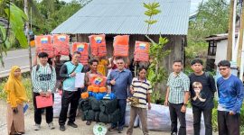 Jamal Darmawan Sie Bersama Nelayan KUB Papadaan Desa Semau (Ist)