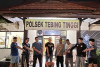 Kapolsek Tebing Tinggi dan Anggota Amankan Pelaku Berikut Barang Bukti (hms)