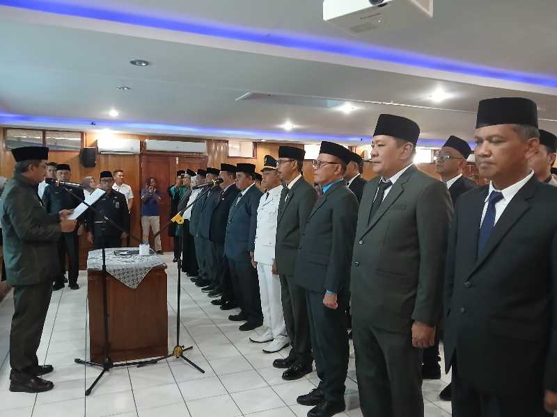 Bupati Anwar Sadat Saat Mengambil Sumpah Pejabat Yang Dilantik (ist)
