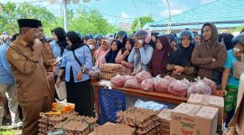 Bupati Anwar Sadat Saat Hadir Langsung di Operasi Pasar (ist)