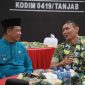 Wakil Bupati Tanjab Barat Katamso Berbincang Dengan Dandim 0419/Tanjab Letkol Inf Zulhiardi (ist)